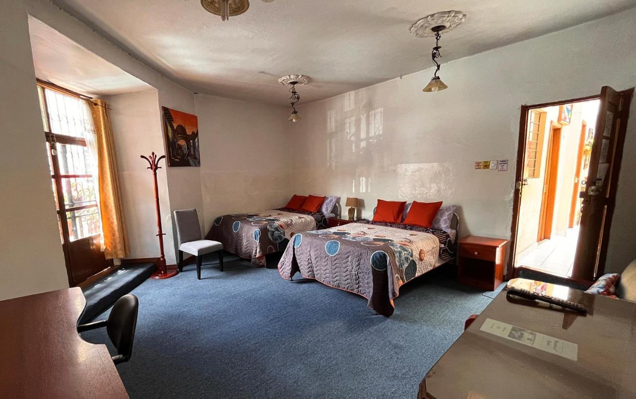 Hostal Benalcazar Кито Екстериор снимка
