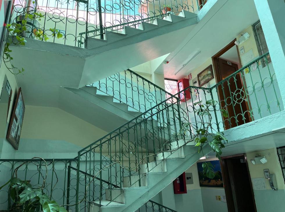 Hostal Benalcazar Кито Екстериор снимка